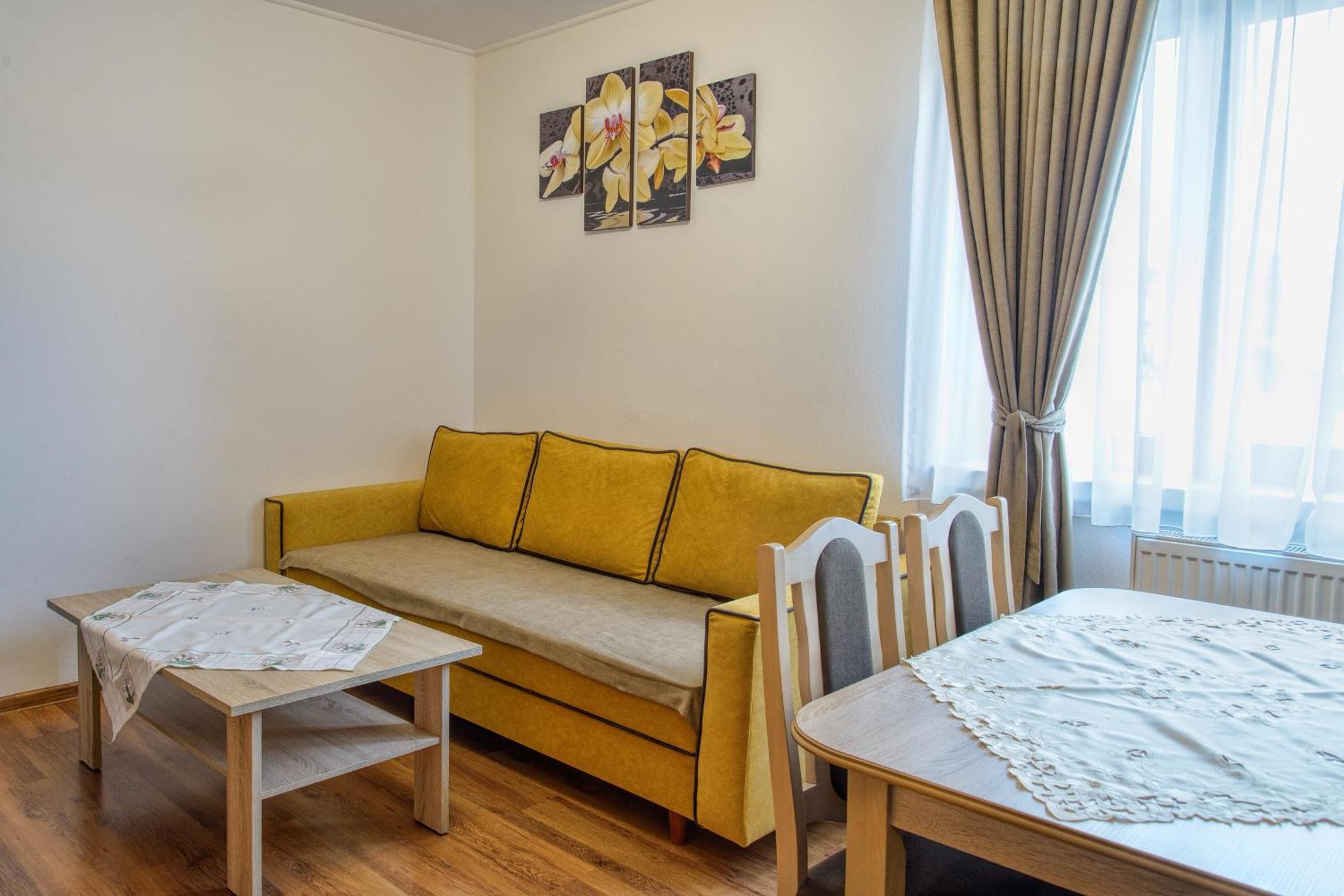 Vela Apartamento Maly Slavkov Exterior foto